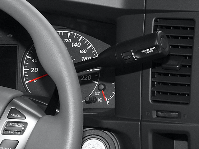 2014 Nissan NV2500HD SV