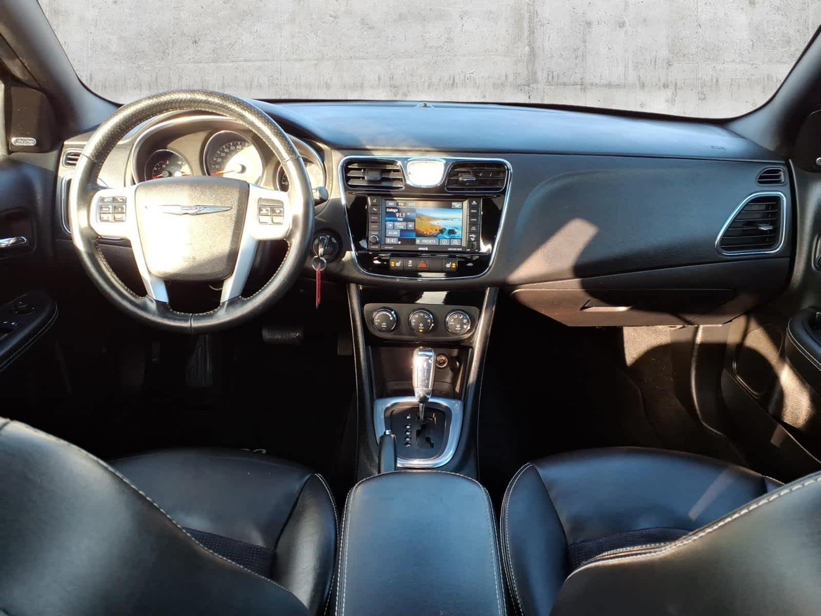 2014 Chrysler 200 Limited