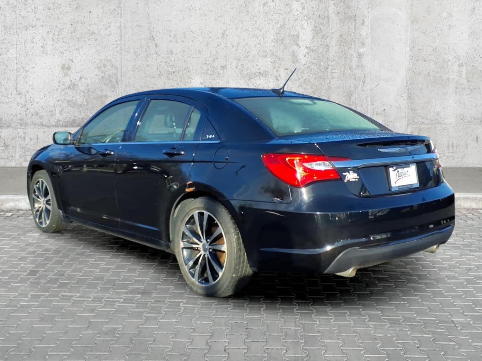 2014 Chrysler 200 Limited