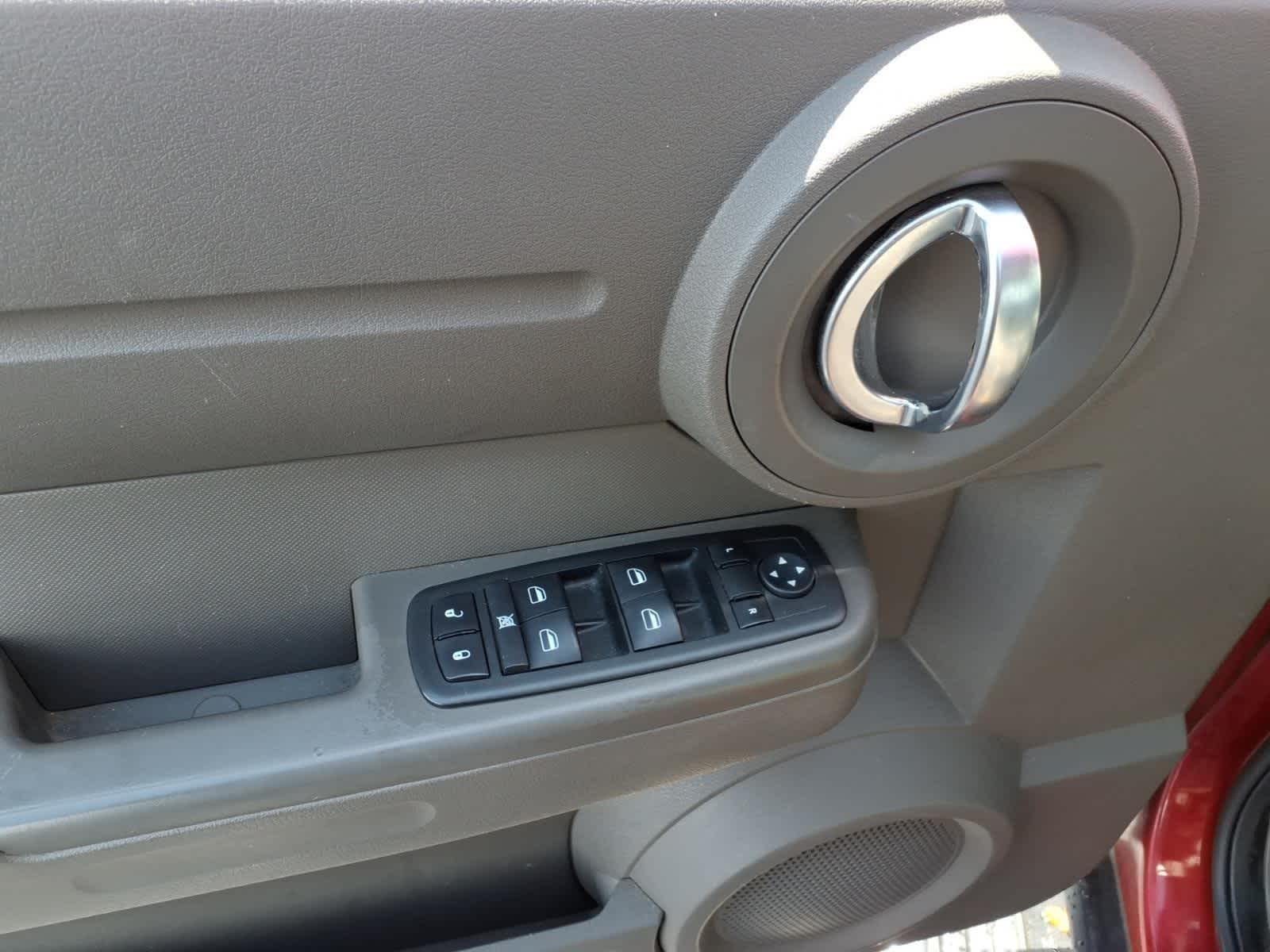 2009 Dodge Nitro SE