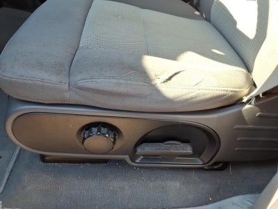 2004 Ford F-150 Base