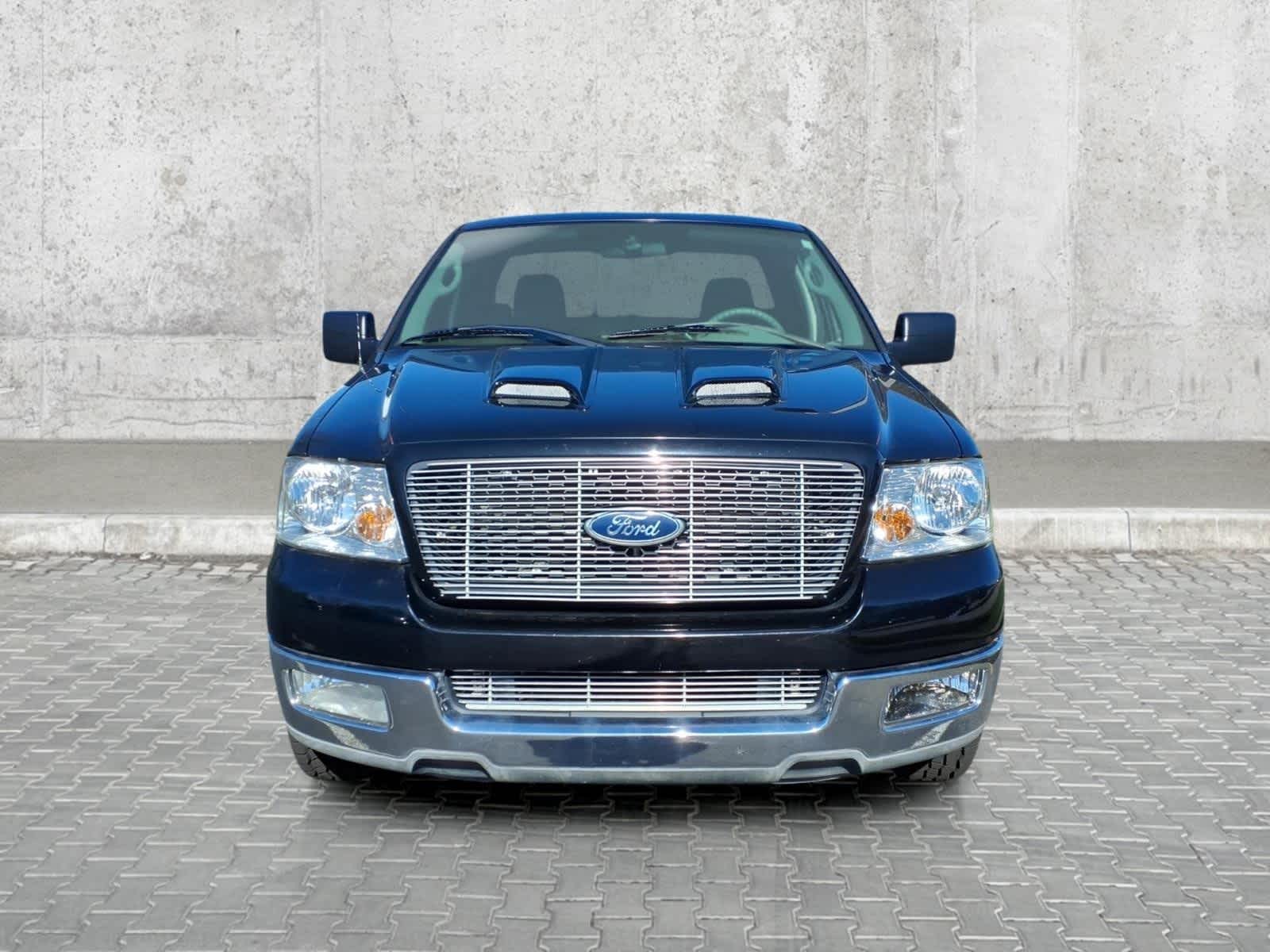 2004 Ford F-150 Base