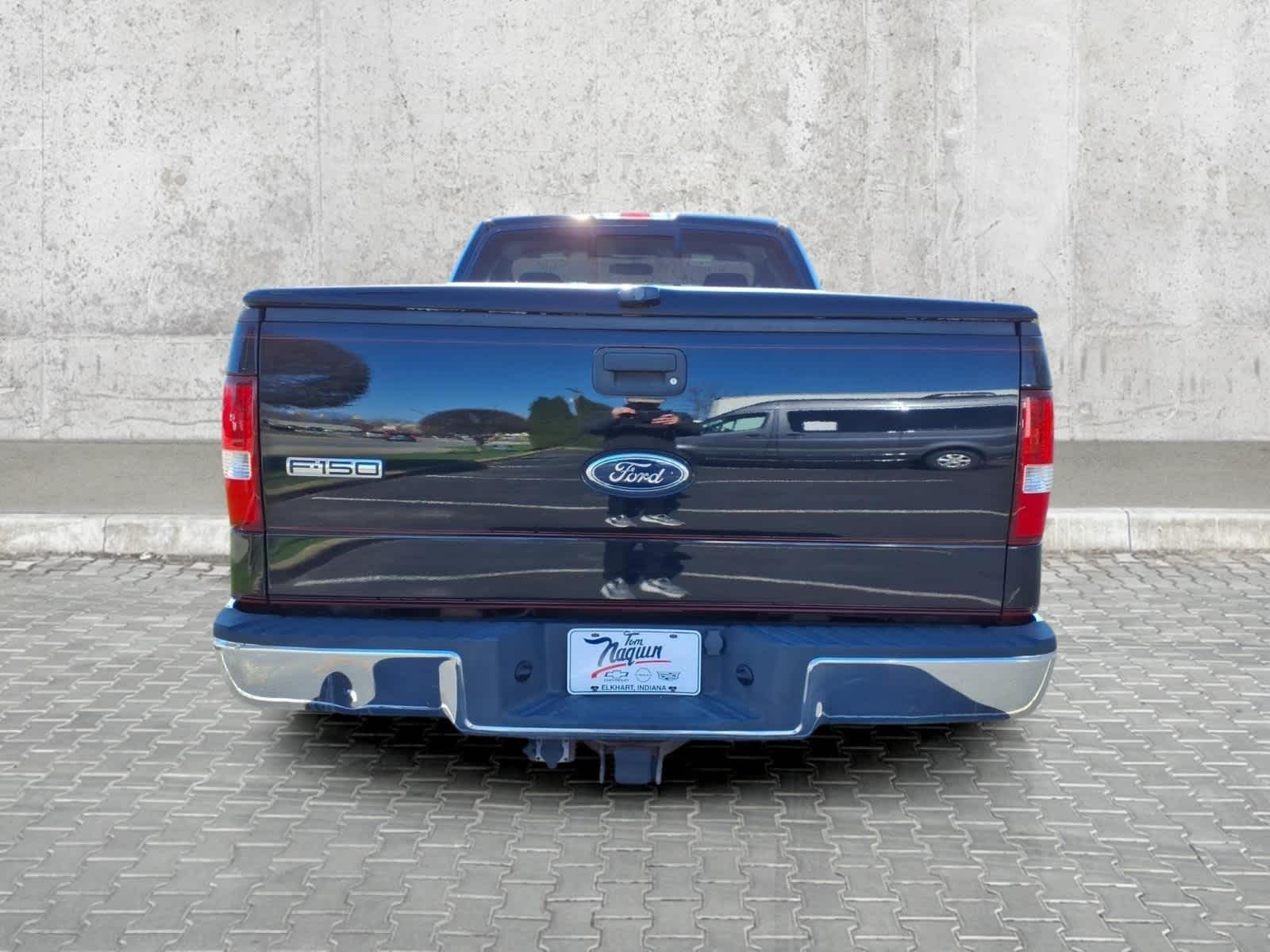 2004 Ford F-150 Base