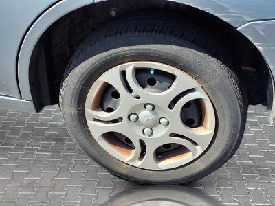 2003 Saturn Ion ION 2