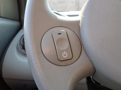 2003 Saturn Ion ION 2