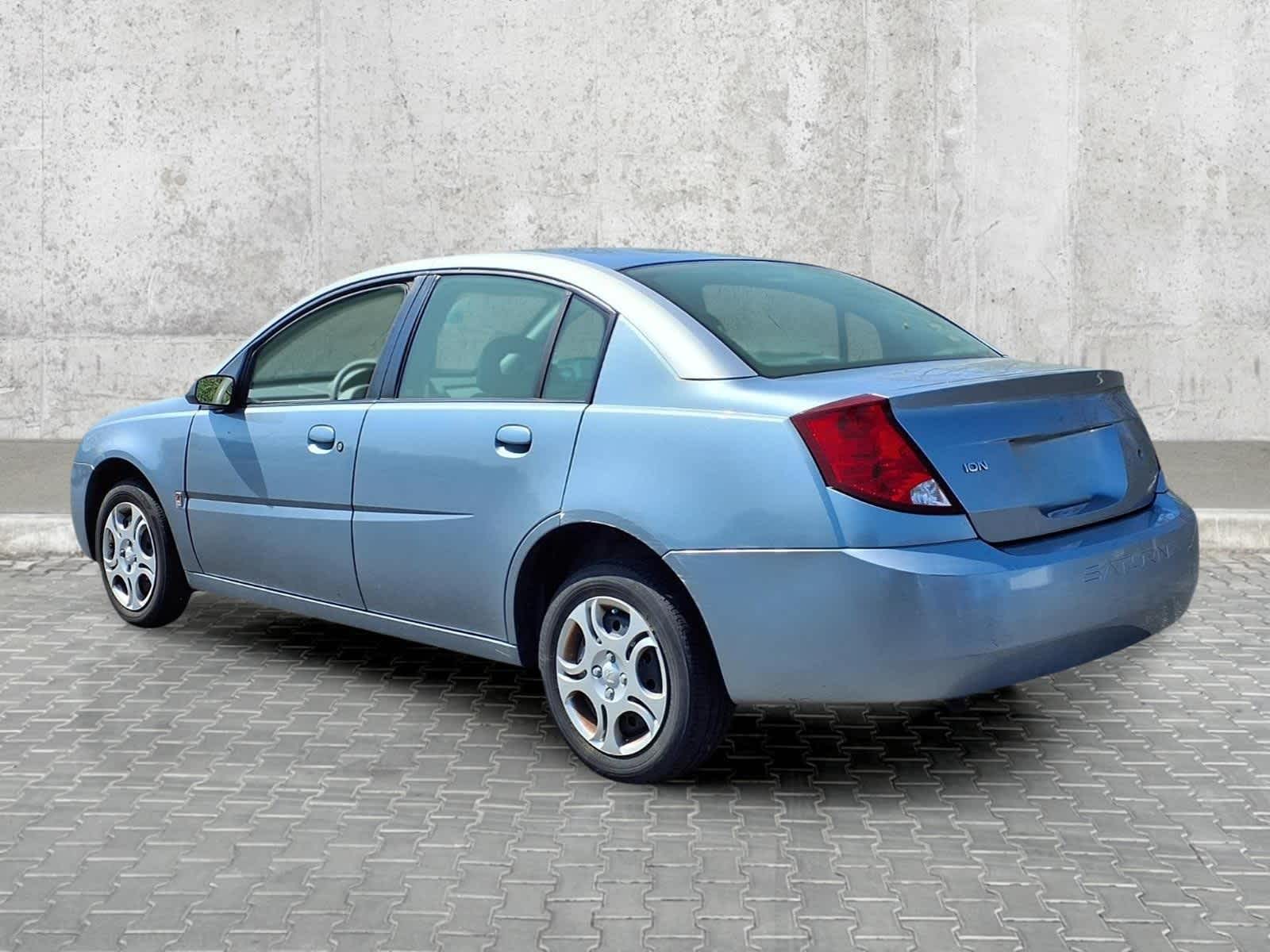 2003 Saturn Ion ION 2