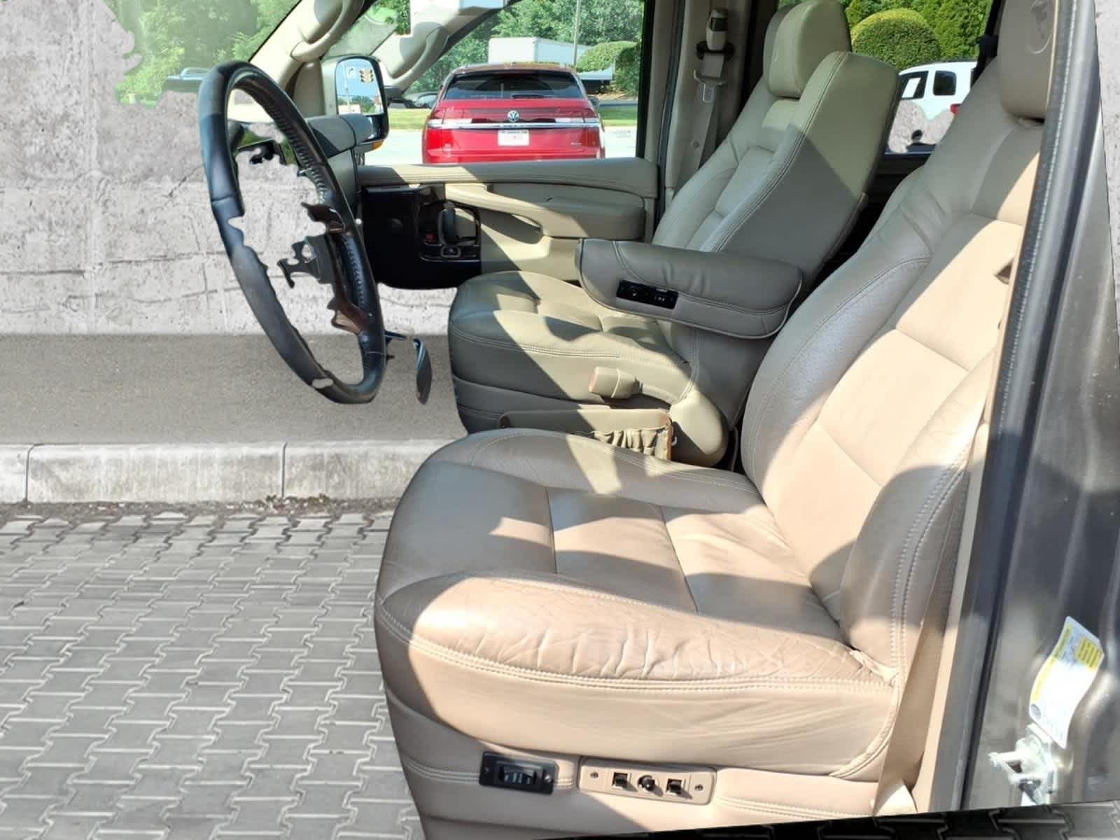 2011 GMC Savana Cargo Van YF7 Upfitter