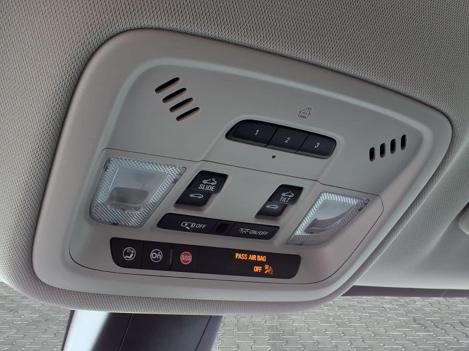 2021 Chevrolet Traverse Premier