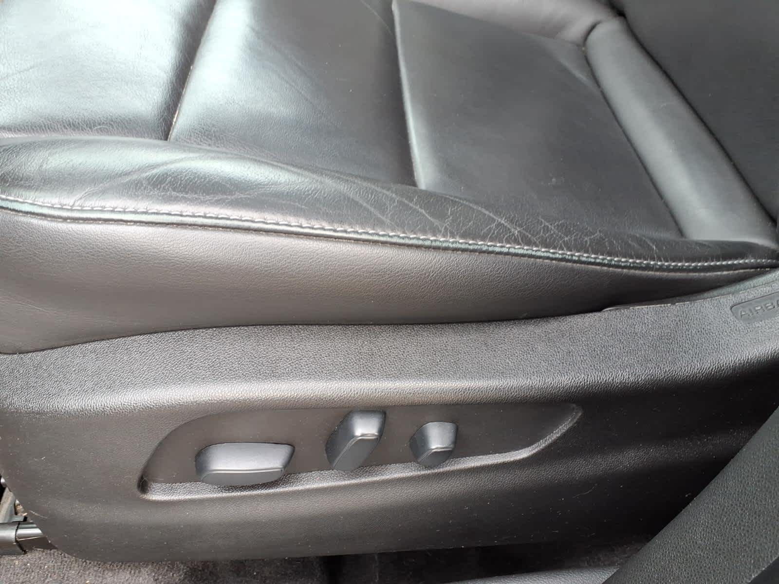 2019 Cadillac XT4 AWD Premium Luxury