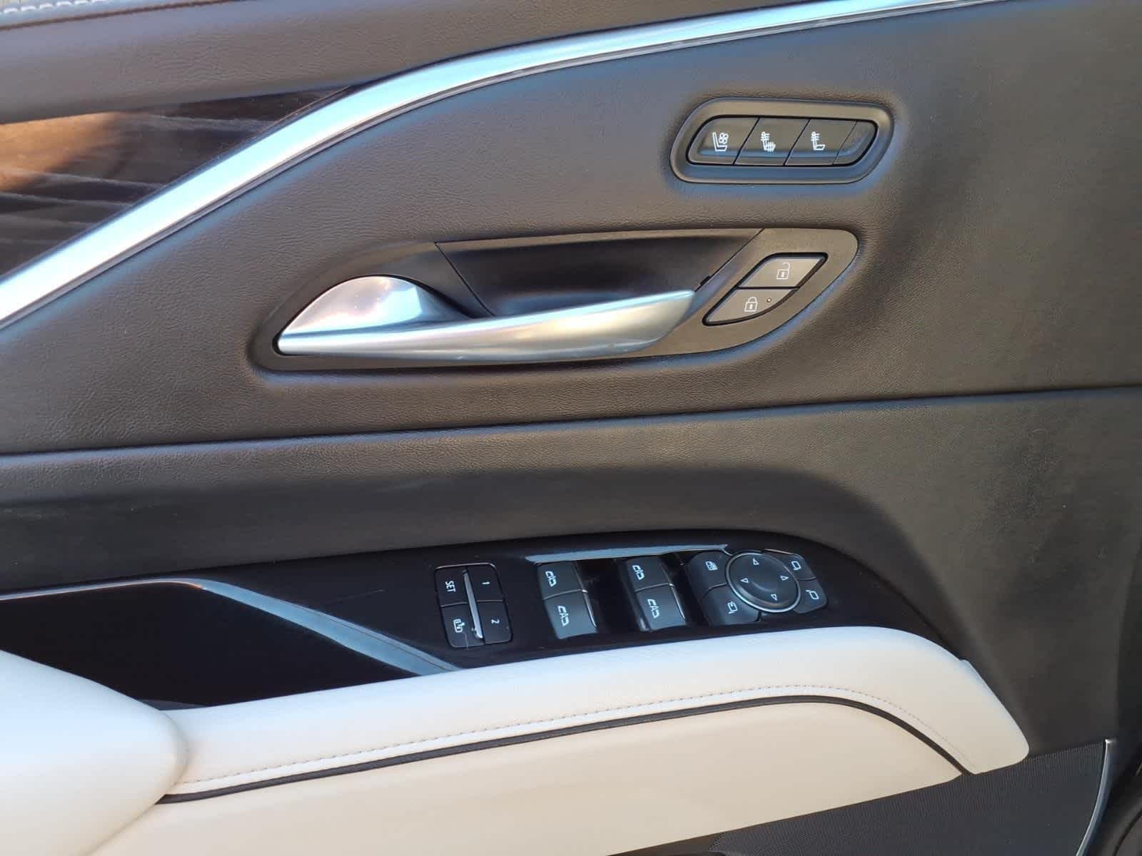 2022 Cadillac Escalade Sport
