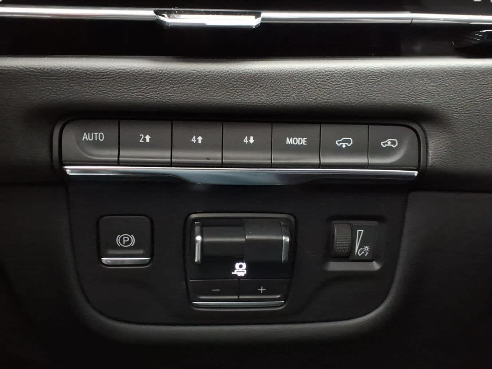 2025 Cadillac Escalade 4WD Sport