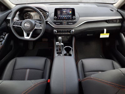 2025 Nissan Altima SR