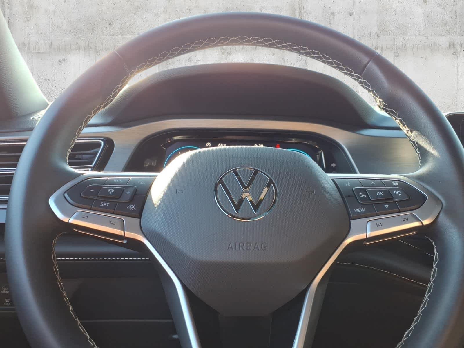 2024 Volkswagen Atlas Cross Sport 2.0T SE w/Technology