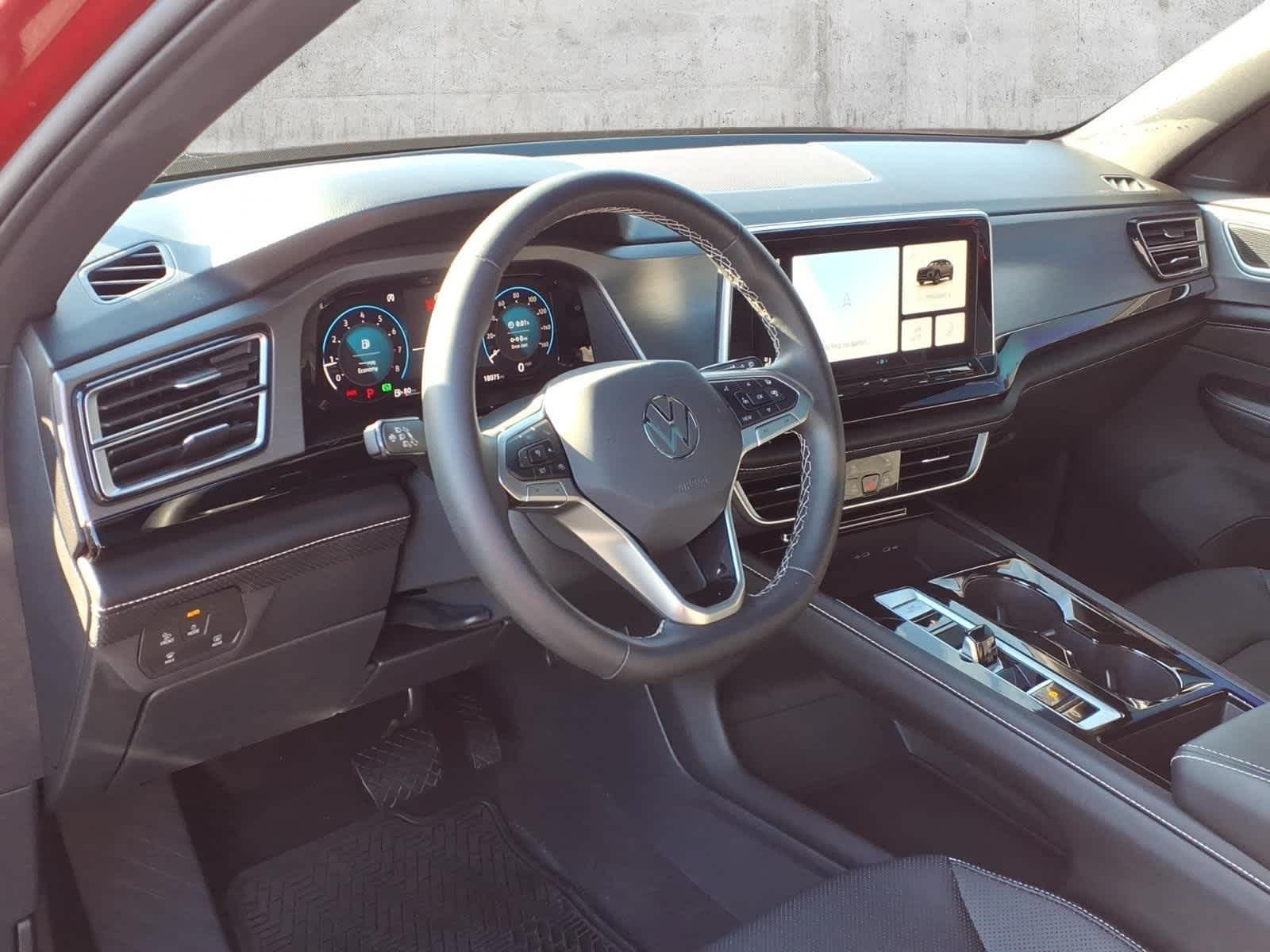 2024 Volkswagen Atlas Cross Sport 2.0T SE w/Technology