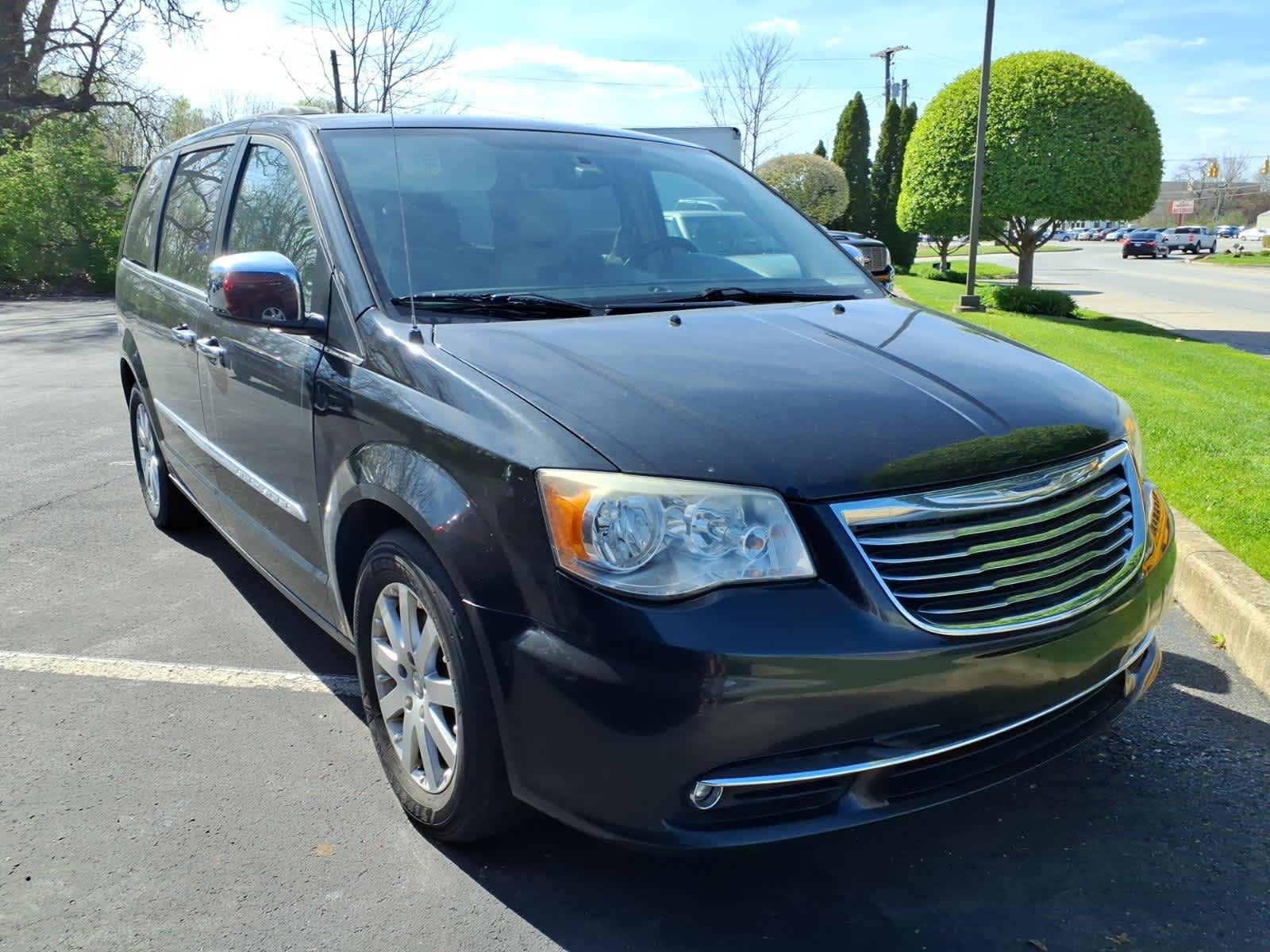 2012 Chrysler Town & Country Touring-L