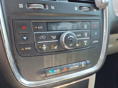 2013 Chrysler Town & Country Touring-L