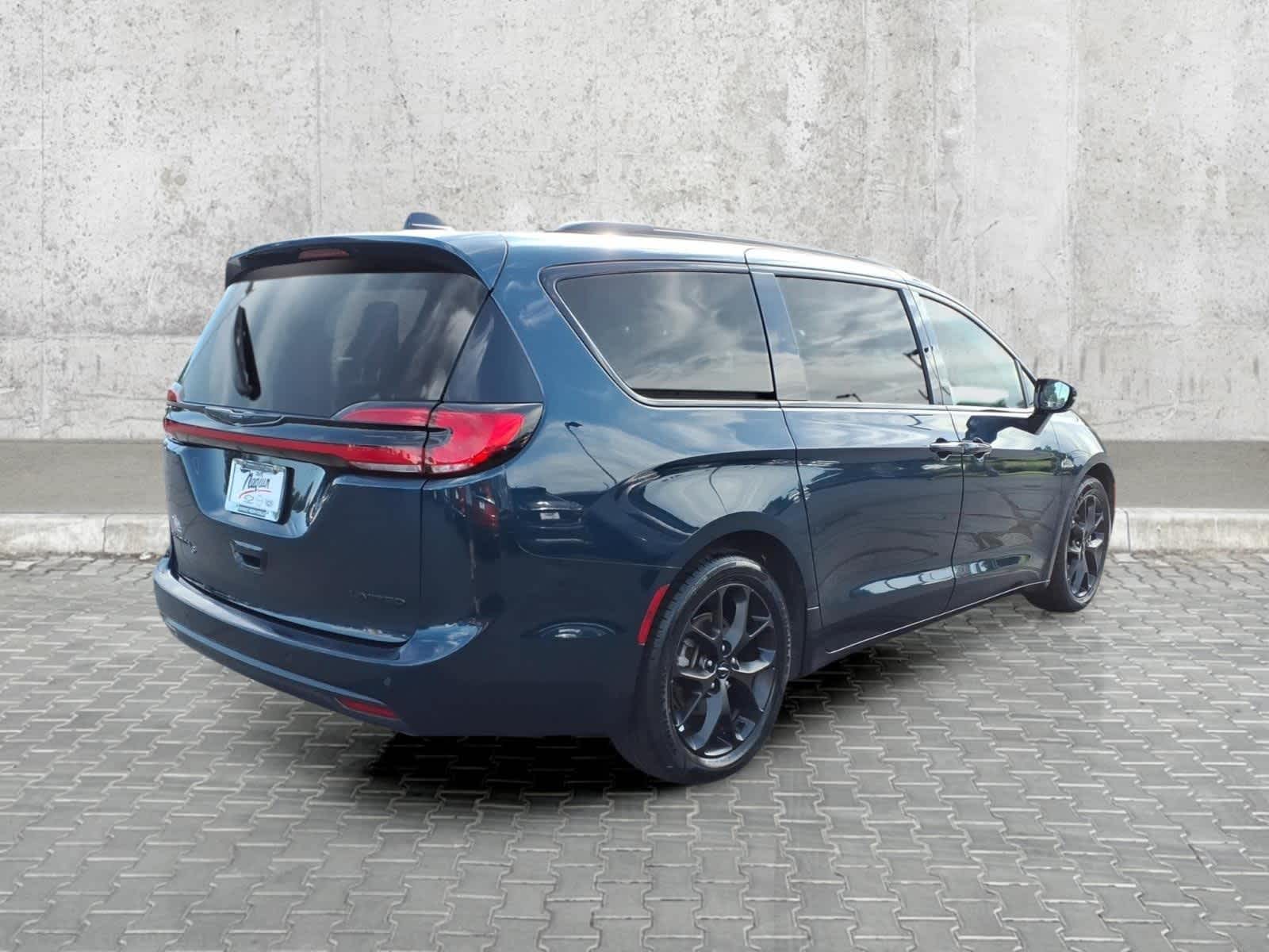 2025 Chrysler Pacifica Limited