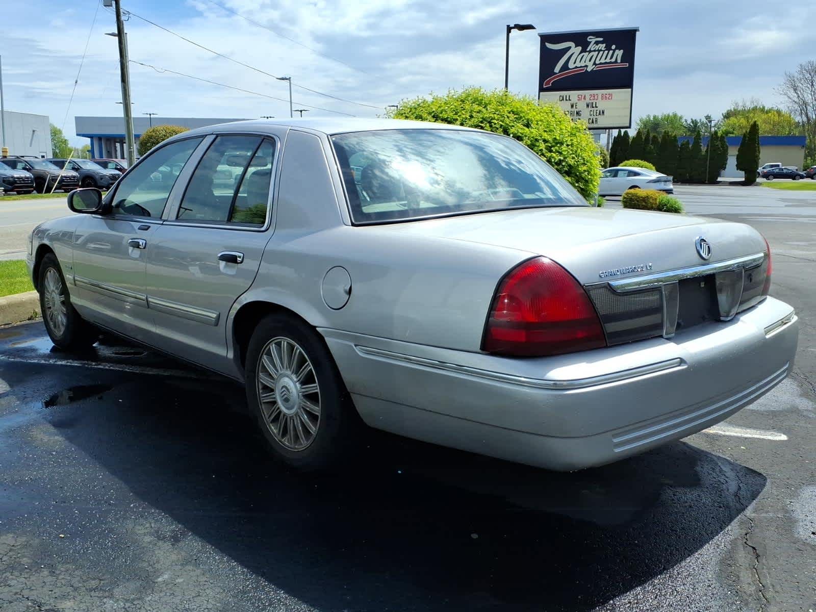 2010 Mercury Grand Marquis Base
