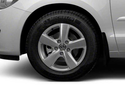 2010 Volkswagen Routan SE