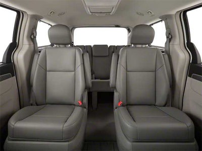 2010 Volkswagen Routan SE