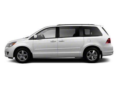 2010 Volkswagen Routan SE