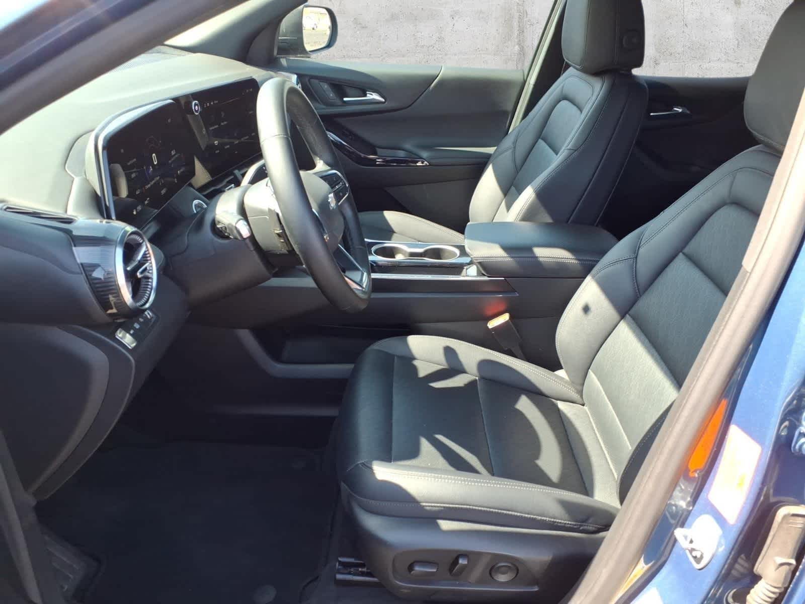 2025 Chevrolet Equinox AWD LT