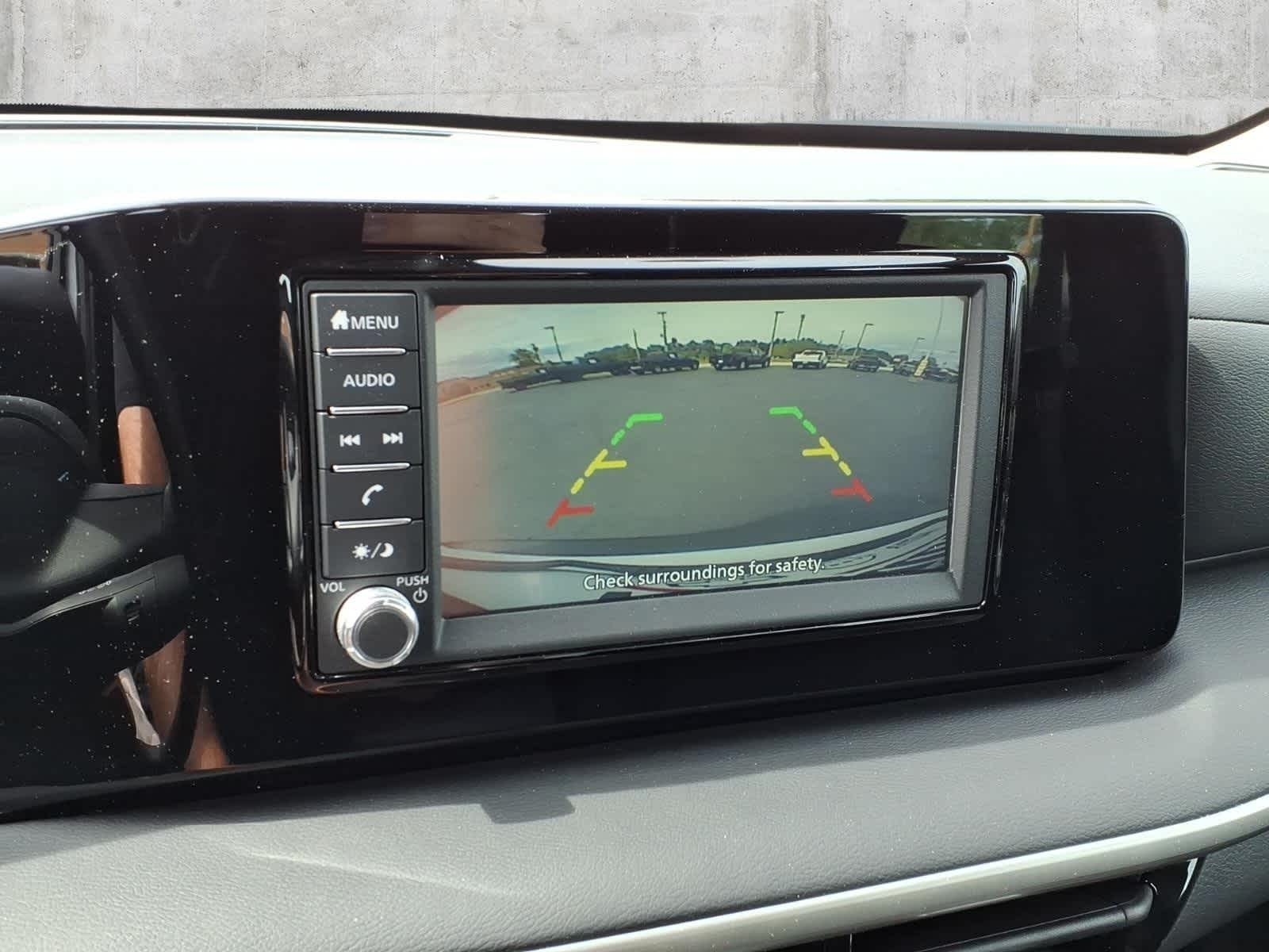 2025 Nissan Kicks S