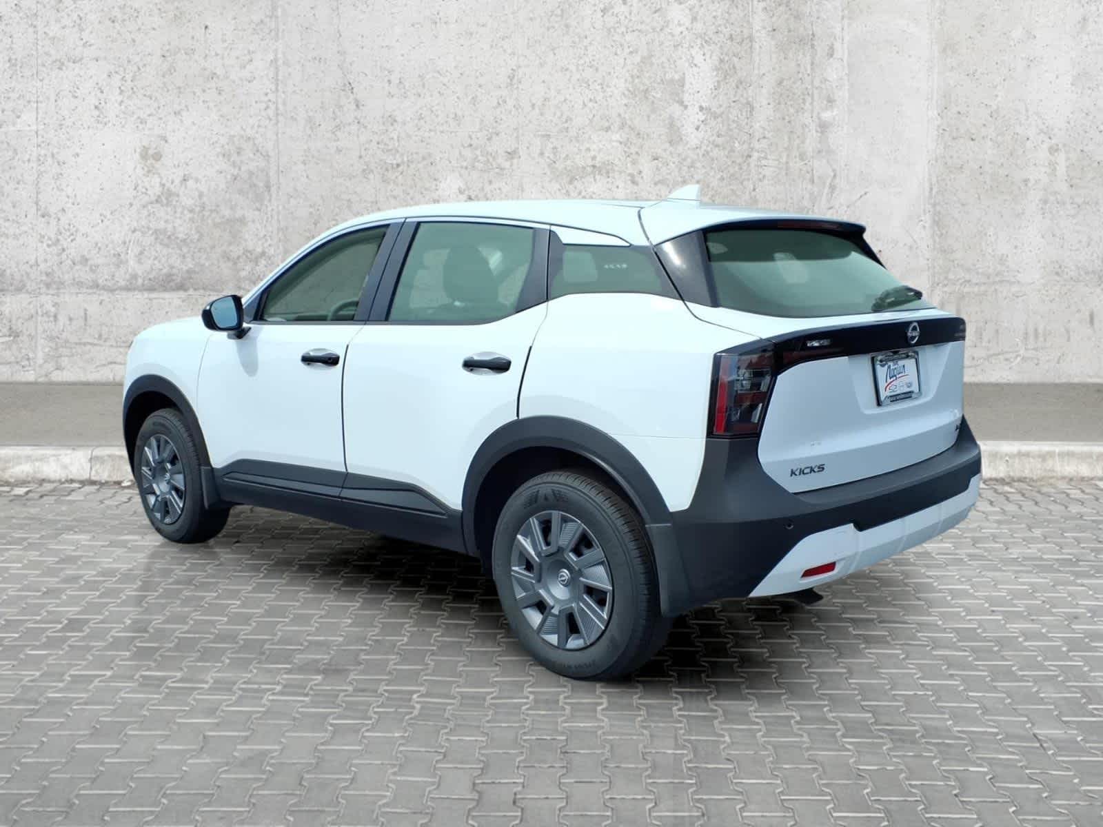 2025 Nissan Kicks S