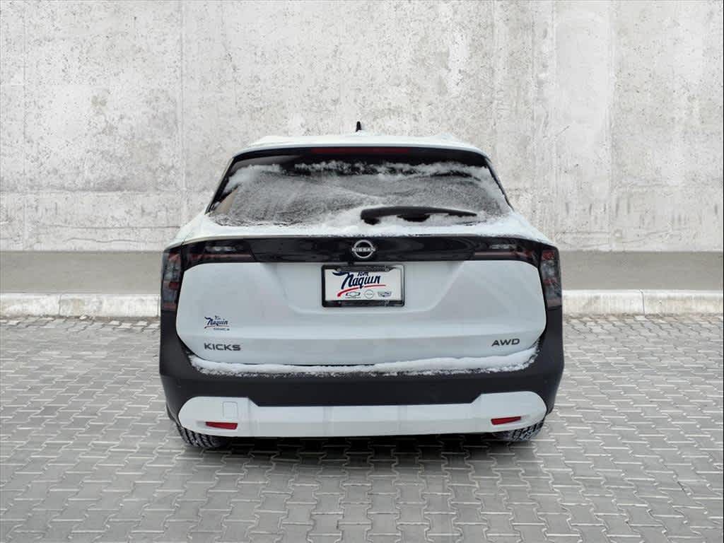 2026 Nissan Kicks SV