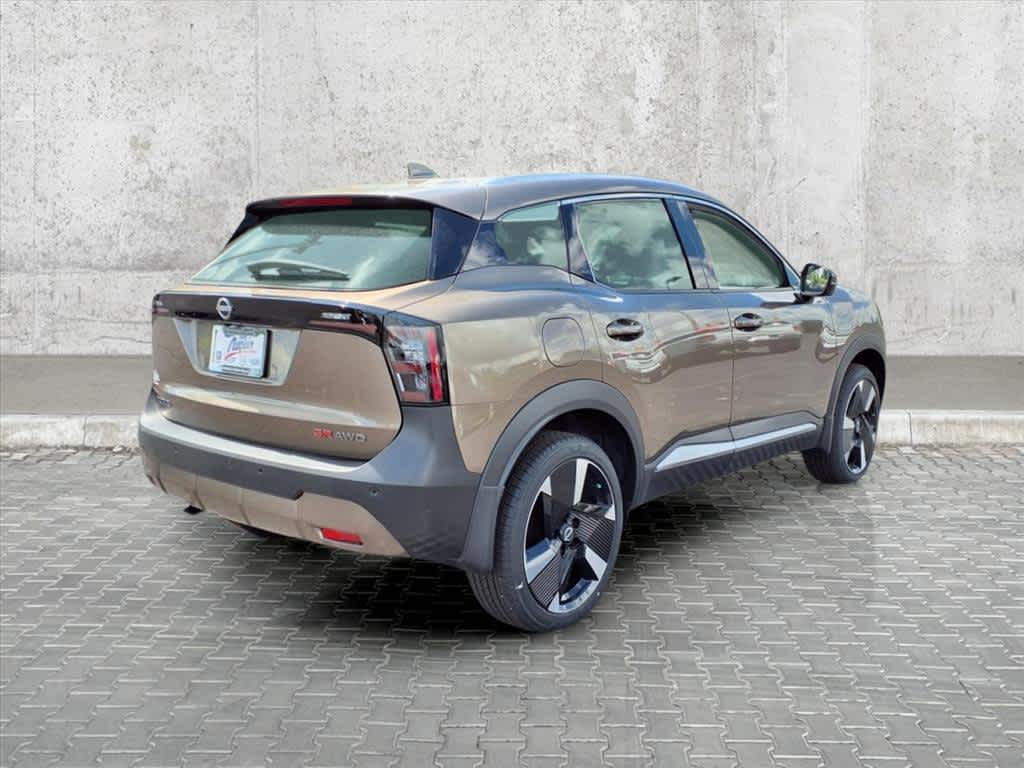 2025 Nissan Kicks SR