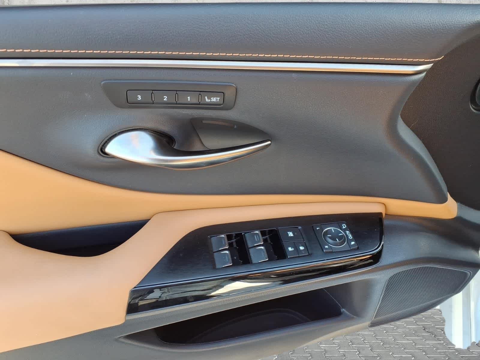 2023 Lexus ES 350 Luxury