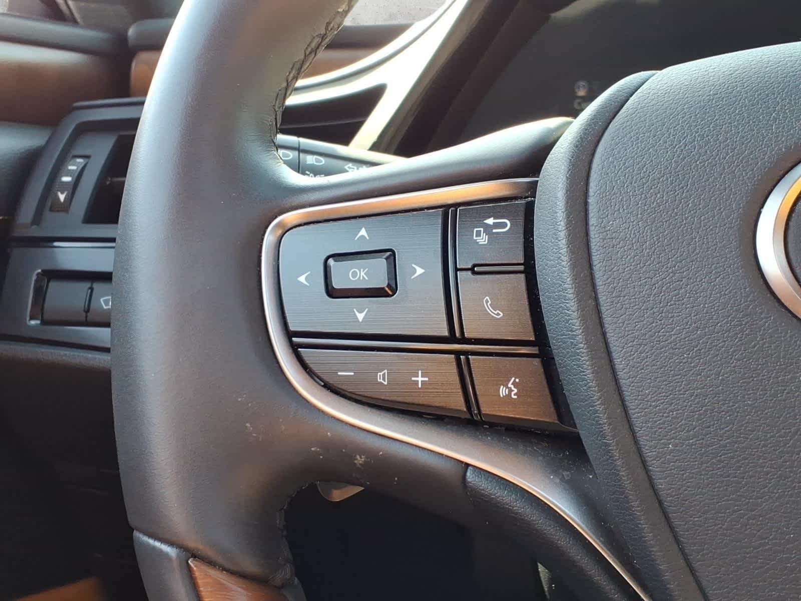 2023 Lexus ES 350 Luxury