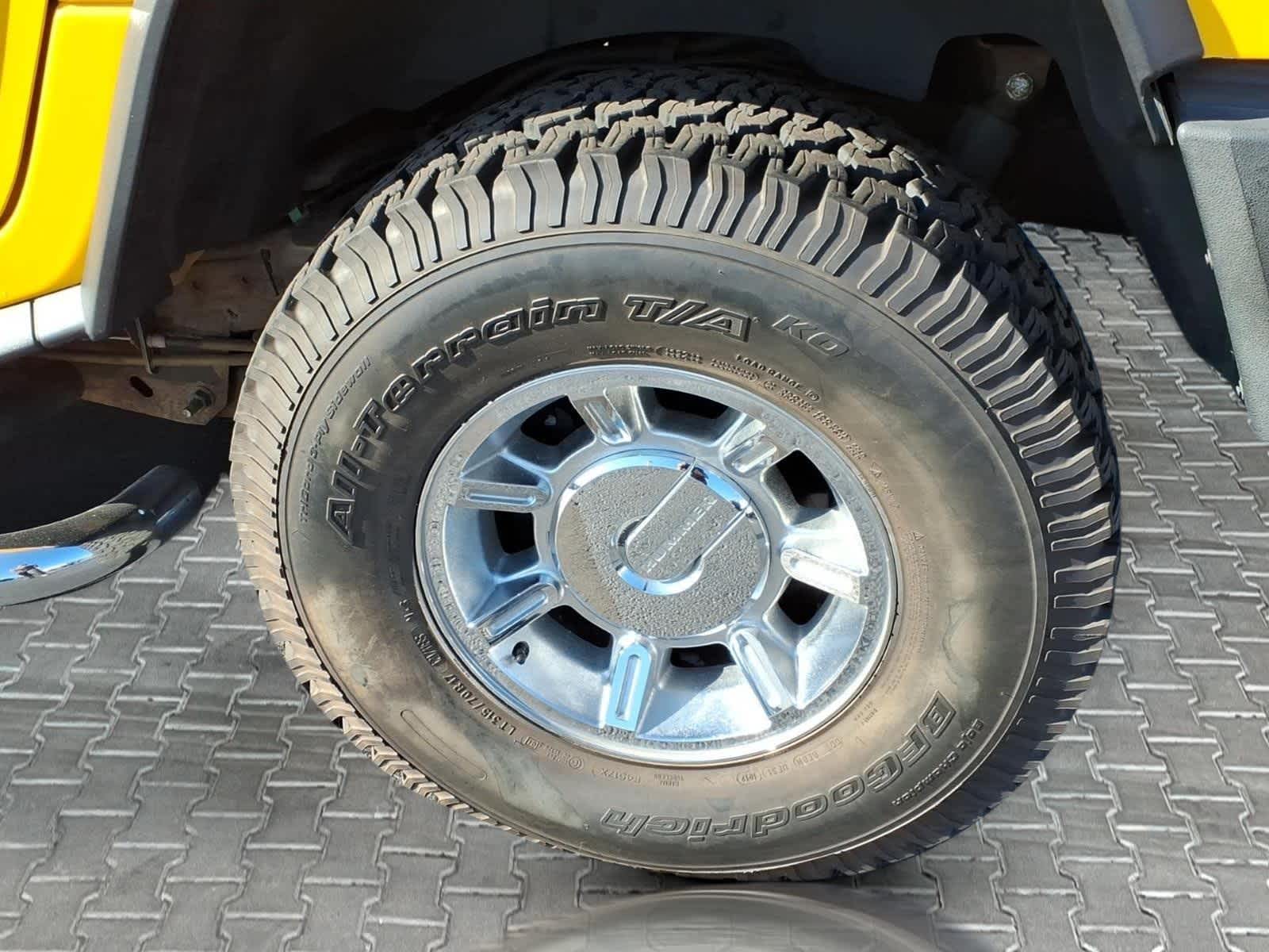 2006 HUMMER H2 Base