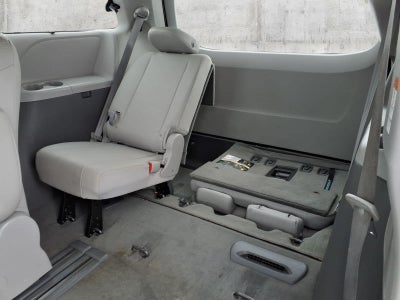 2018 Toyota Sienna XLE Premium