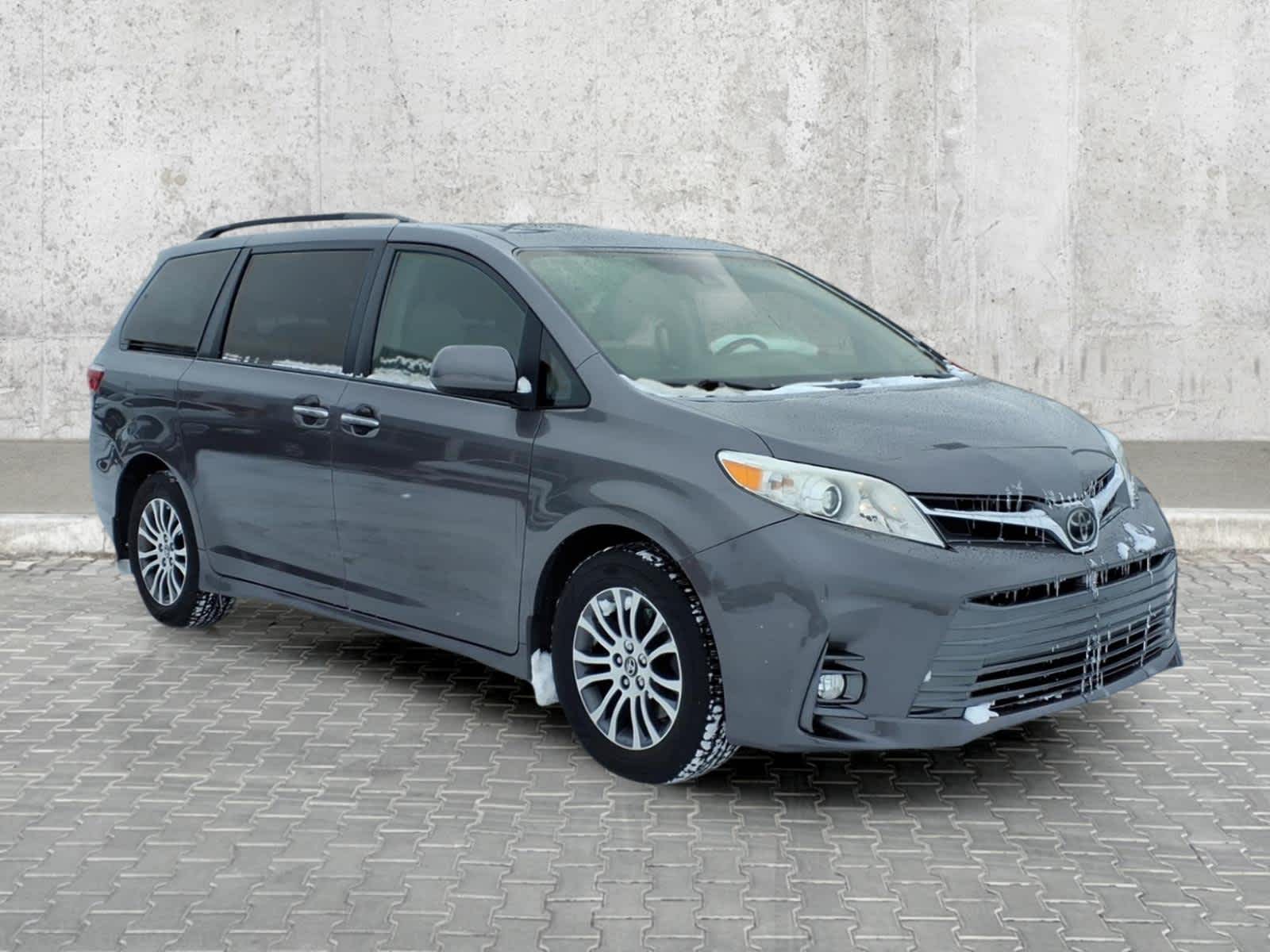 2018 Toyota Sienna XLE Premium