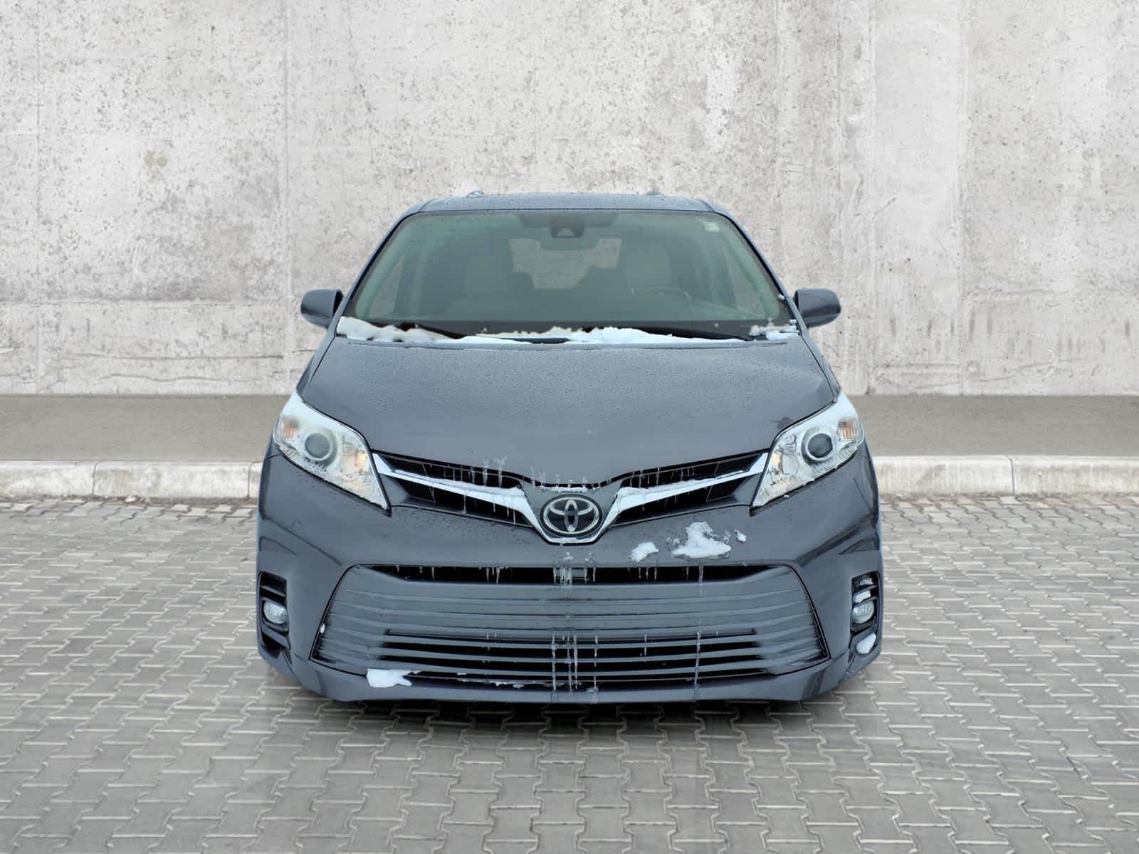 2018 Toyota Sienna XLE Premium