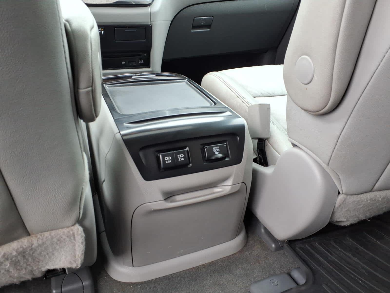 2018 Toyota Sienna XLE Premium