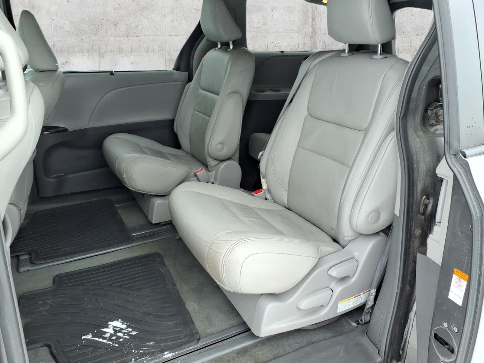 2018 Toyota Sienna XLE Premium