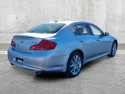 2011 INFINITI G37 Sedan x