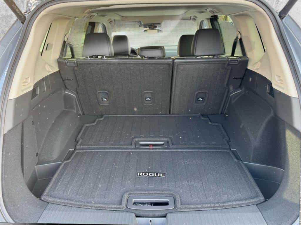 2025 Nissan Rogue Platinum
