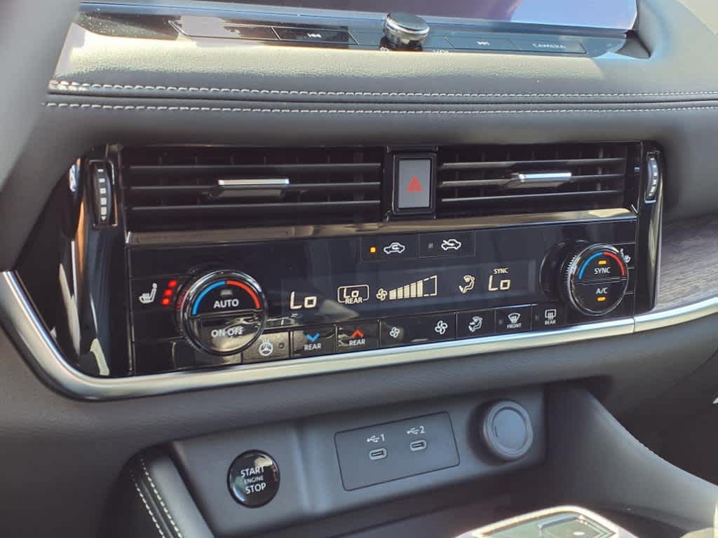 2025 Nissan Rogue Platinum