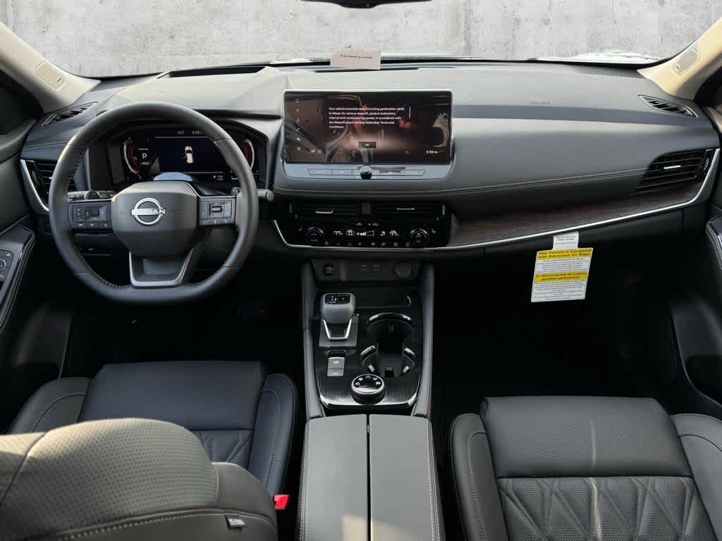 2025 Nissan Rogue Platinum