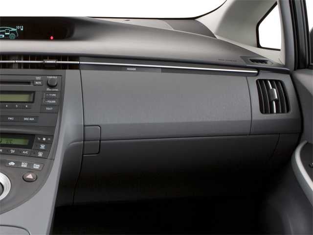 2010 Toyota Prius III