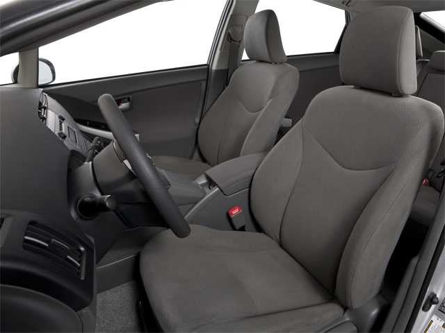 2010 Toyota Prius III
