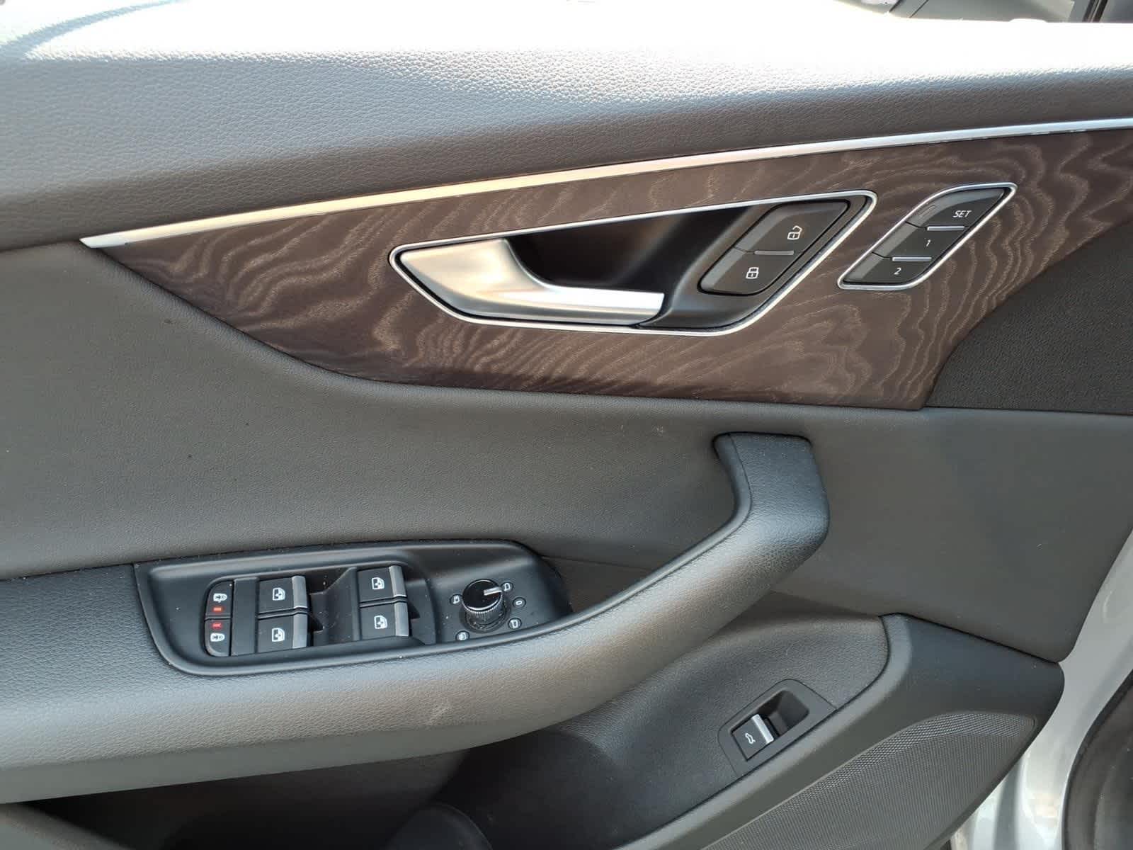 2019 Audi Q8 Premium