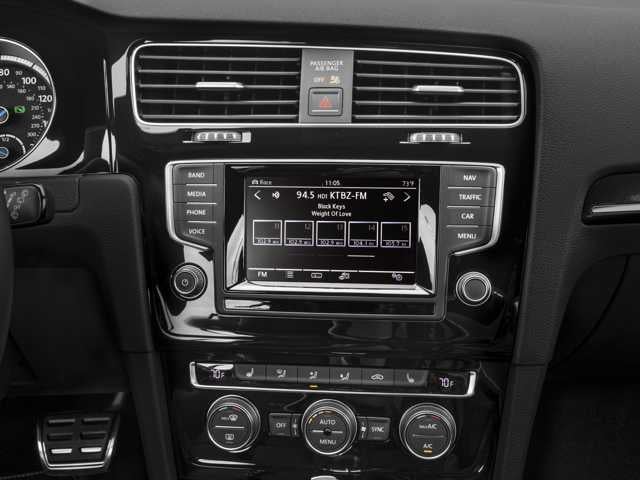 2016 Volkswagen Golf R Base