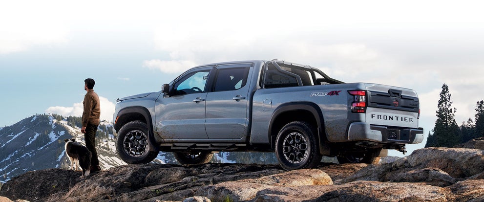 Tom Naquin Nissan in Elkhart IN