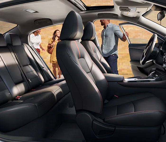 Tom Naquin Nissan in Elkhart IN