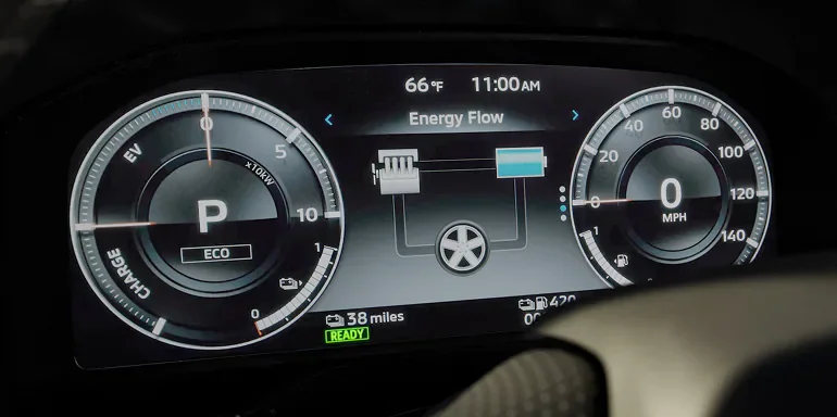 Tom Naquin Nissan in Elkhart IN