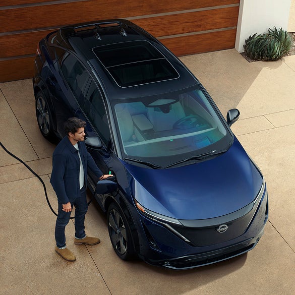 Tom Naquin Nissan in Elkhart IN